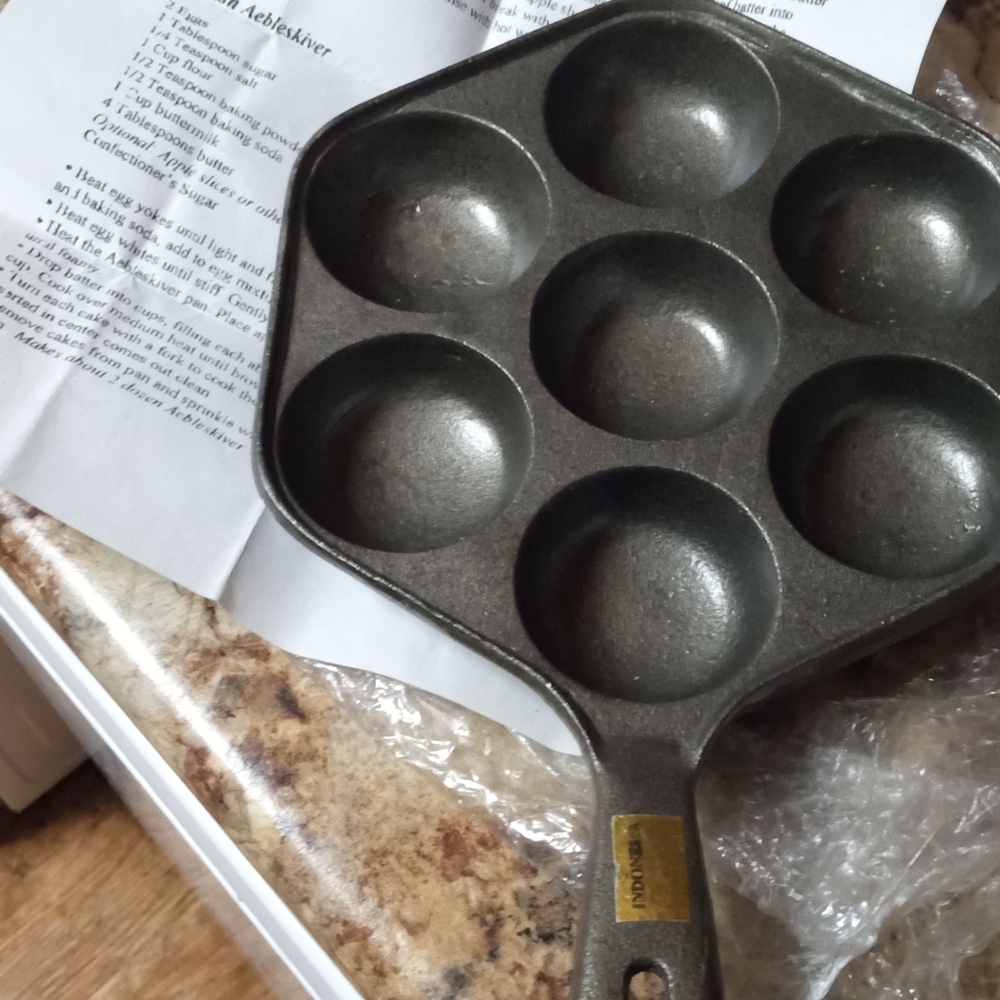 Nordic Ware Black Aebleskiver Pan